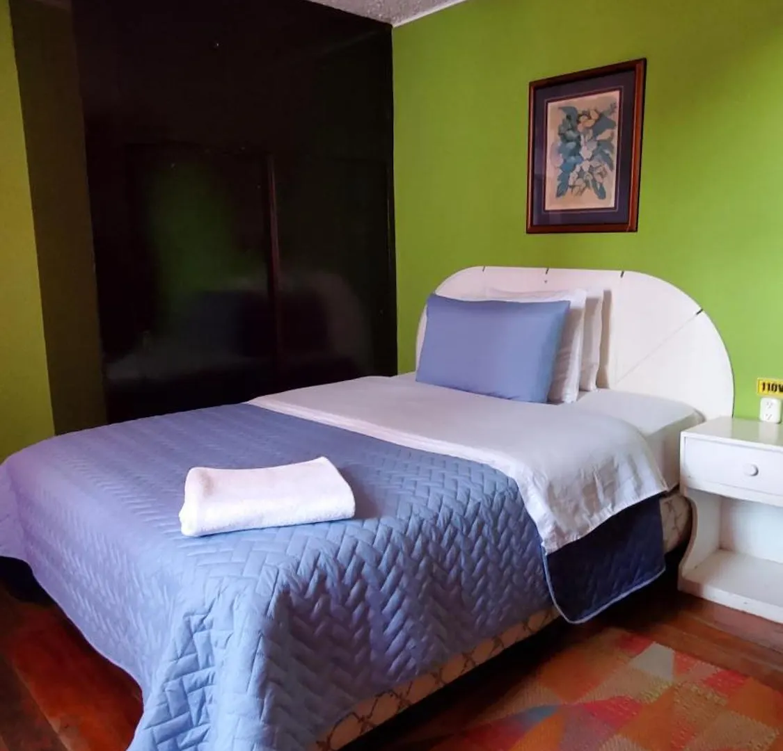 Hostal Bolivar Inn Quito